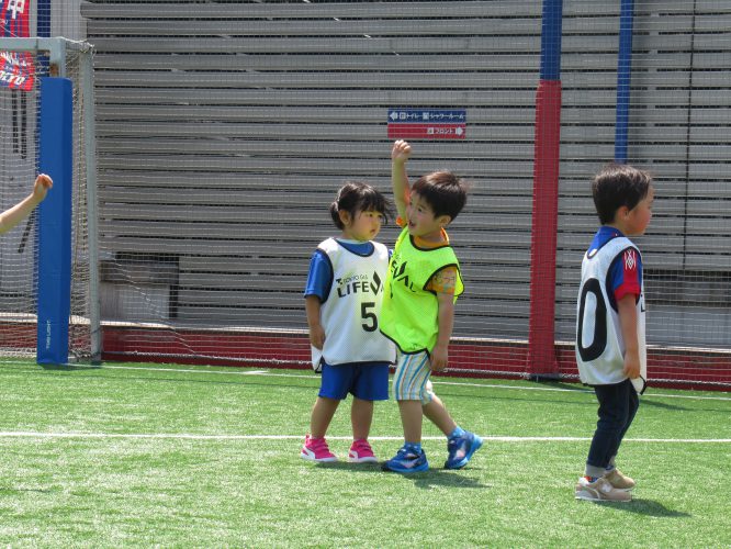 スクール体験会とバーモントカップと生命力🌻の画像