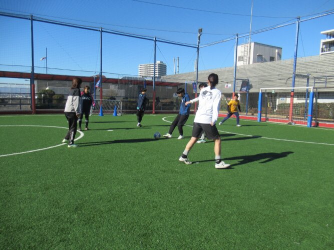 子個サルで初蹴り⚽の画像
